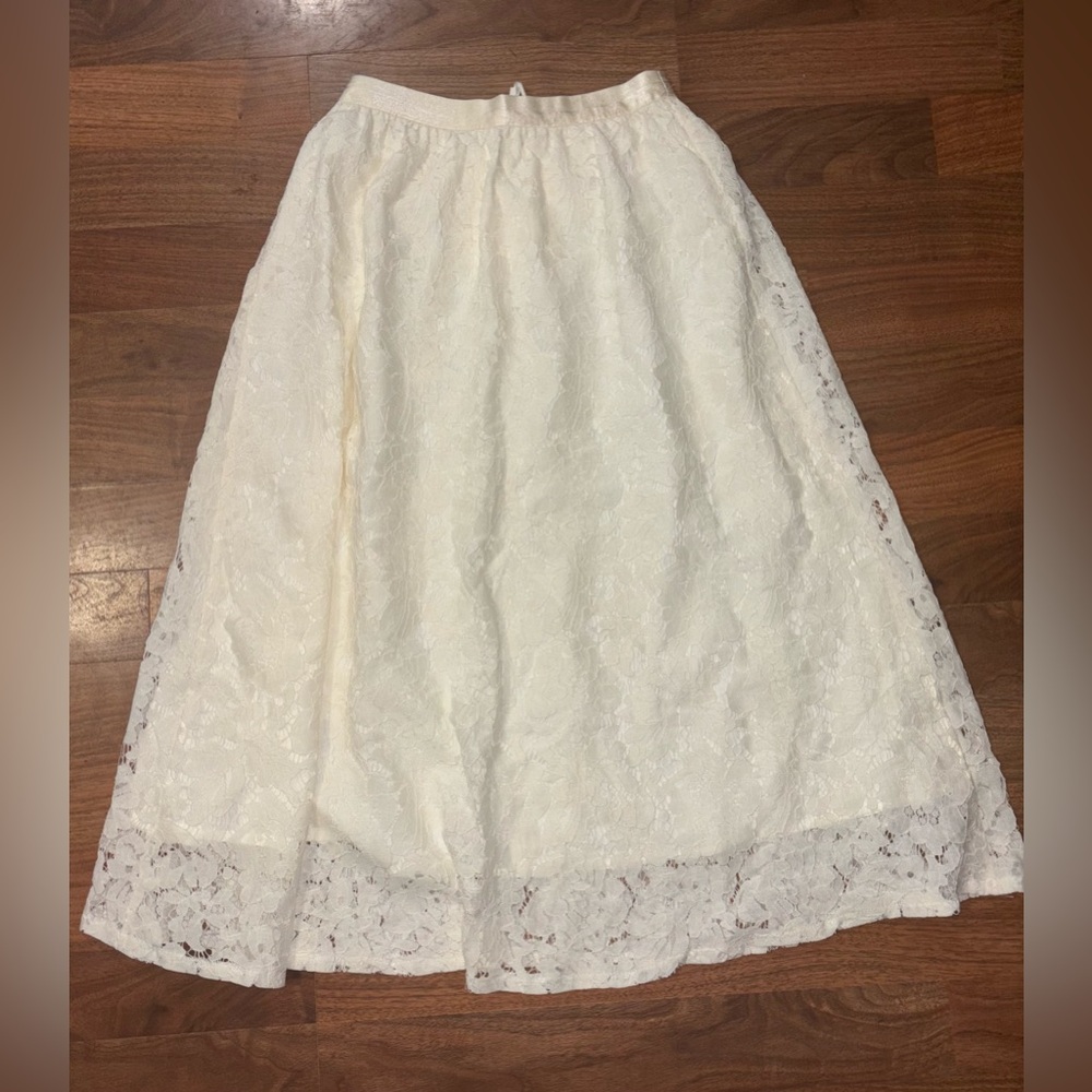 Rosie Posie Lace Skirt Size Small